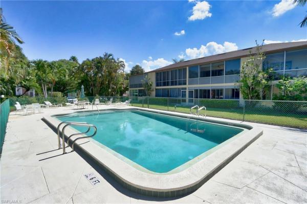 820 Ketch Dr #3, Naples, Florida 34103, image 2