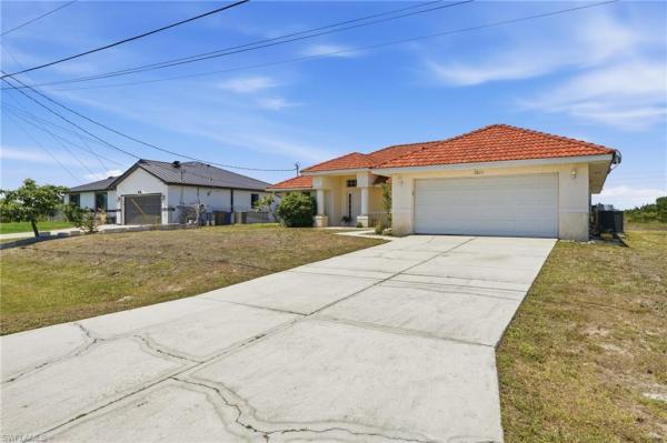 Lehigh Acres, 1011 Chadbourne Ave, Lehigh Acres, Florida 33971, image 1