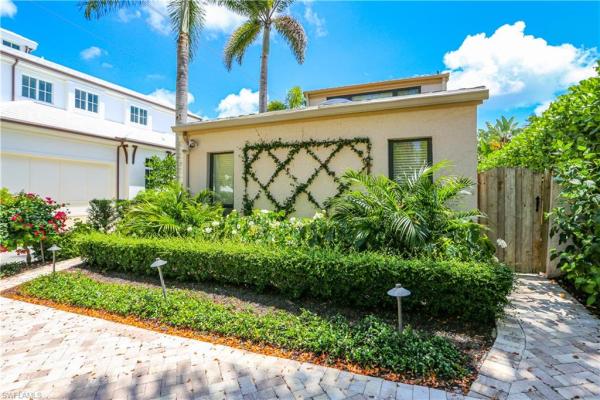Olde Naples, 550 N 3rd Ave, Naples, Florida 34102, image 1