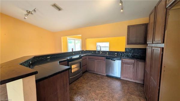 Lehigh Acres, 521 5th Ave, Lehigh Acres, Florida 33972, image 2