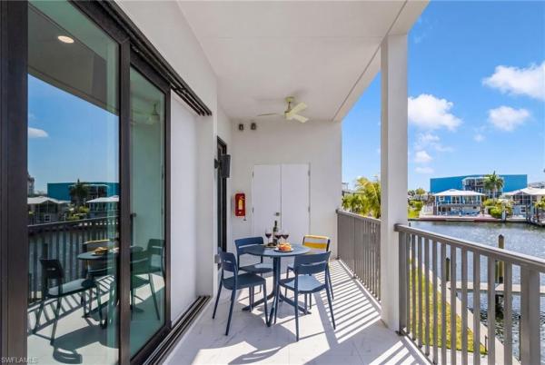 Island Shores, 855 Lagoon St #4, Fort Myers Beach, Florida 33931, image 2