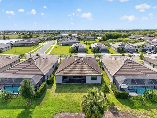 Valencia Country Club, 1388 Birdie Dr, Naples, Florida 34120, image 1