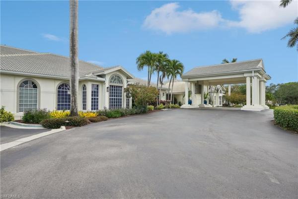 Oxford Village, 309 Harvard Ln, Naples, Florida 34104, image 2