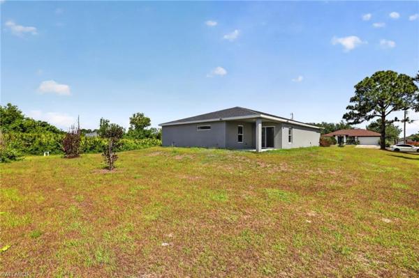 Lehigh Acres, 3911 SW 14th St, Lehigh Acres, Florida 33976, image 2