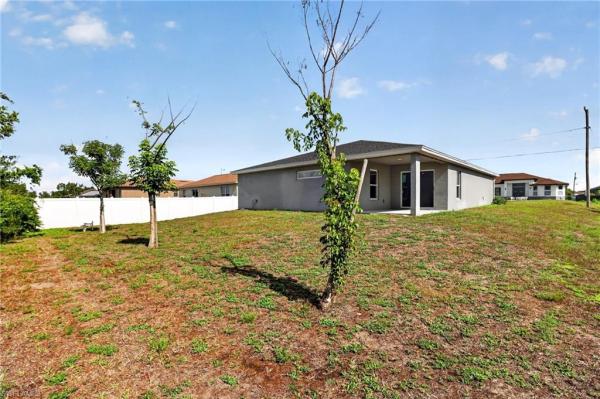 Lehigh Acres, 3603 SW 21st St, Lehigh Acres, Florida 33976, image 2