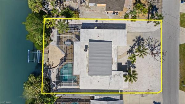 411 Connecticut St, Fort Myers Beach, Florida 33931, image 1