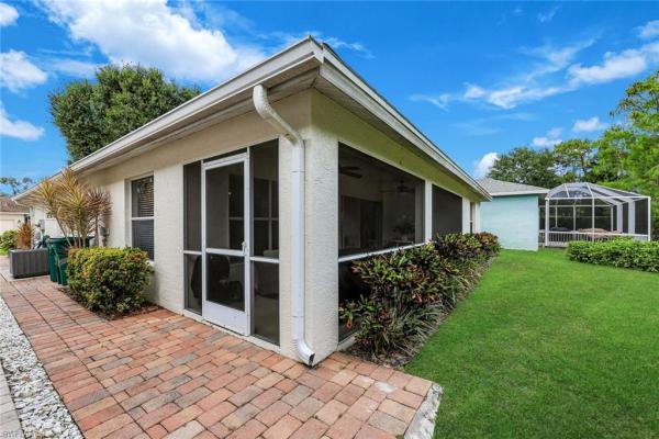 Maplewood, 156 Stanhope Cir, Naples, Florida 34104, image 3