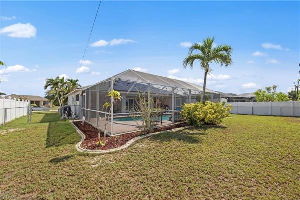 Cape Coral, 618 15th Ter, Cape Coral, Florida 33990, image 2