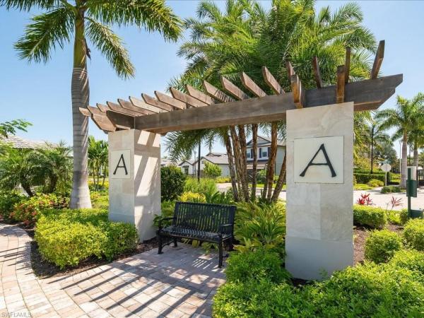 Avery Square, 7225 Wilton Dr, Naples, Florida 34109, image 1