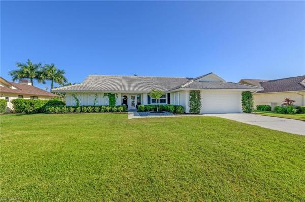 Torrey Pines, 239 Torrey Pines Pt, Naples, Florida 34113, image 2