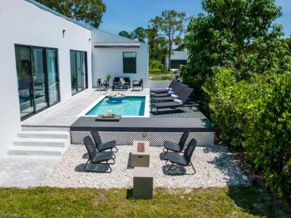 3015 Karen Dr, Naples, Florida 34112, image 3