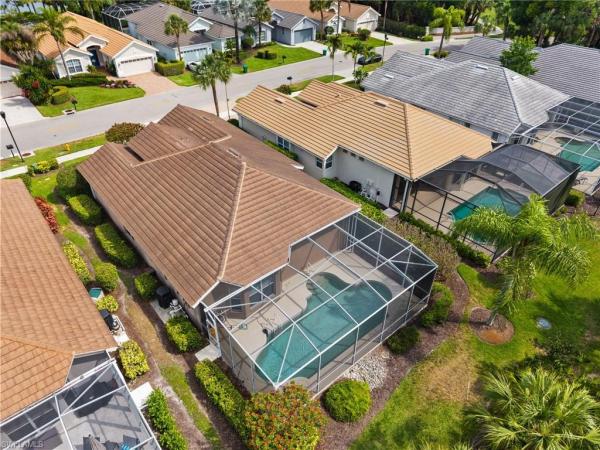 Thornbrooke At Stonebridge, 1717 Winding Oaks Way, Naples, Florida 34109, image 2