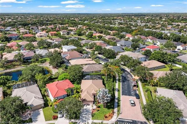 Laurel Lakes, 8241 Laurel Lakes Blvd, Naples, Florida 34119, image 3