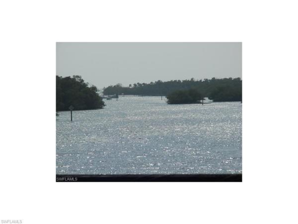 10682 Gulfshore Dr #304 C, Naples, Florida 34108, image 3