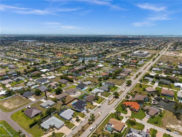 Cape Coral Residential, 3917 Agualinda Blvd, Cape Coral, Florida 33914, image 3