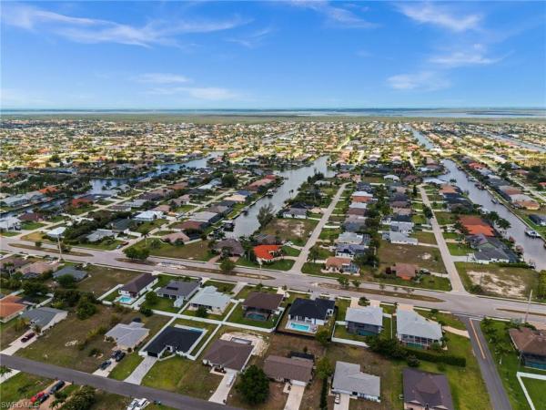 Cape Coral, 3917 Agualinda Blvd, Cape Coral, Florida 33914, image 1