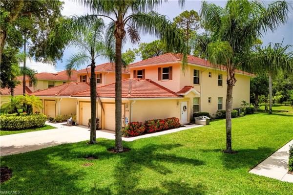 509 Robin Hood Cir #202, Naples, Florida 34104, image 2