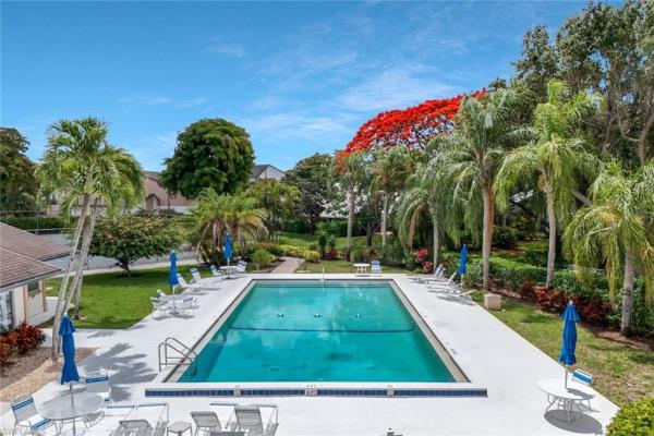 1520 Imperial Golf Course Blvd #214, Naples, Florida 34110, image 2
