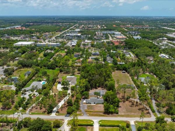 Livingston Woods, 6800 Bottlebrush Ln, Naples, Florida 34109, image 3