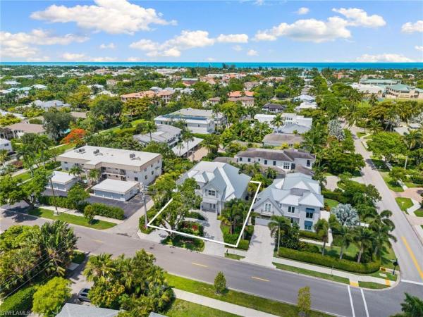Olde Naples, 950 S 8th St, Naples, Florida 34102, image 2