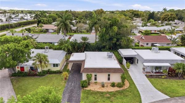 Royal Park Villas, 22 Kings Rd #A19, Naples, Florida 34112, image 3