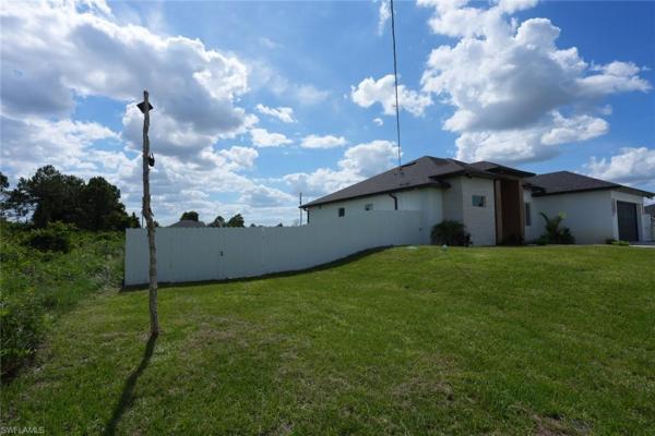 Lehigh Acres Residential, 1502 S Sara Ave, Lehigh Acres, Florida 33976, image 1