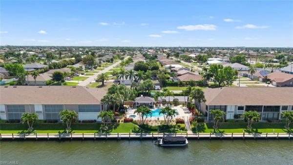 Moorings Of Cape Coral, 4622 12th Pl #124, Cape Coral, Florida 33914, image 2