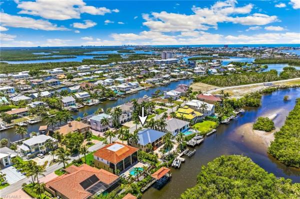 Old Pelican Bay, 18160 Old Pelican Bay Dr, Fort Myers Beach, Florida 33931, image 2