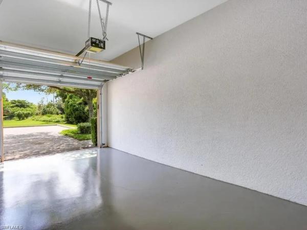 6345 Lexington Ct #201, Naples, Florida 34110, image 3