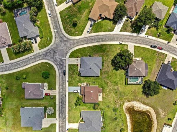 TownLakes, 18330 Beauty Berry Ct, Lehigh Acres, Florida 33972, image 2