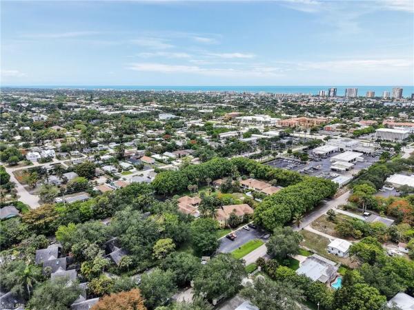 1201 Solana Rd #7, Naples, Florida 34103, image 2