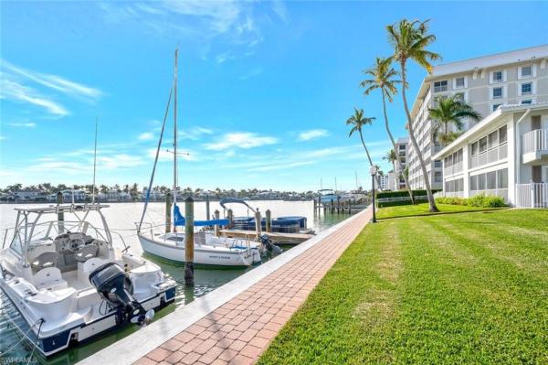 2800 N Gulf Shore Blvd #304, Naples, Florida 34103, image 1