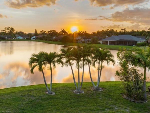 Kings Lake, 2428 Duchess Ct, Naples, Florida 34112, image 3