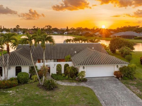 Kings Lake, 2428 Duchess Ct, Naples, Florida 34112, image 2
