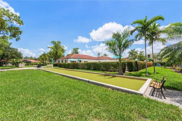 1055 Forest Lakes Dr #D114, Naples, Florida 34105, image 3