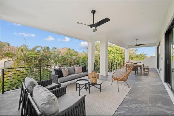 Park Shore, 3840 Crayton Rd, Naples, Florida 34103, image 1