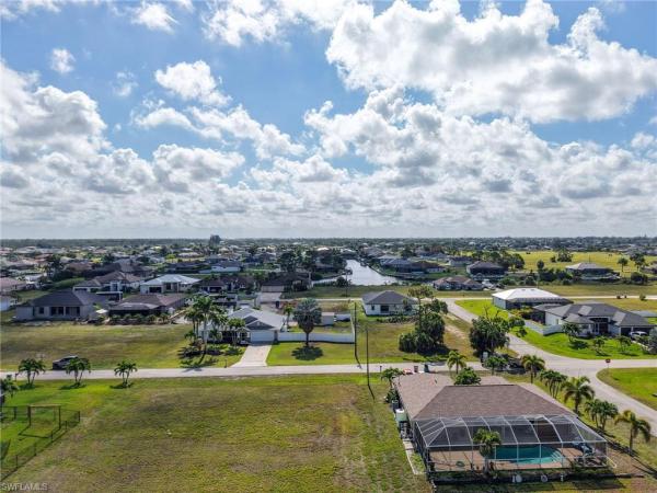Cape Coral Residential, 1807 37th Ave, Cape Coral, Florida 33993, image 1
