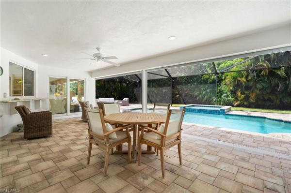 Park Shore, 571 Neapolitan Ln, Naples, Florida 34103, image 3