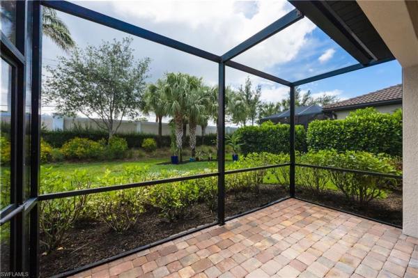 Avery Square, 7186 Wilton Dr, Naples, Florida 34109, image 3