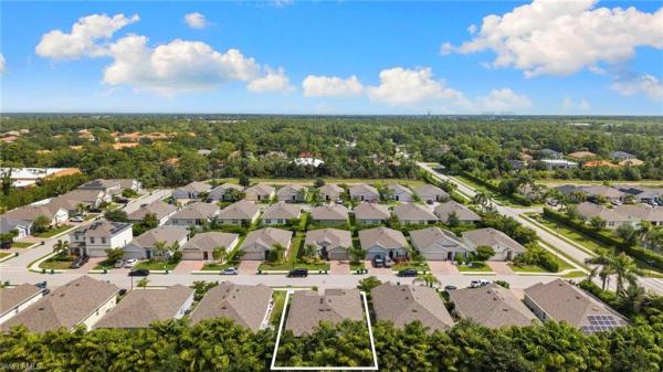 Hadley Place, 722 W Hadley Pl, Naples, Florida 34104, image 2