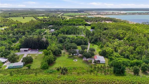 Fort Myers No HOA, 17900 Devore Ln, Fort Myers, Florida 33913, image 2