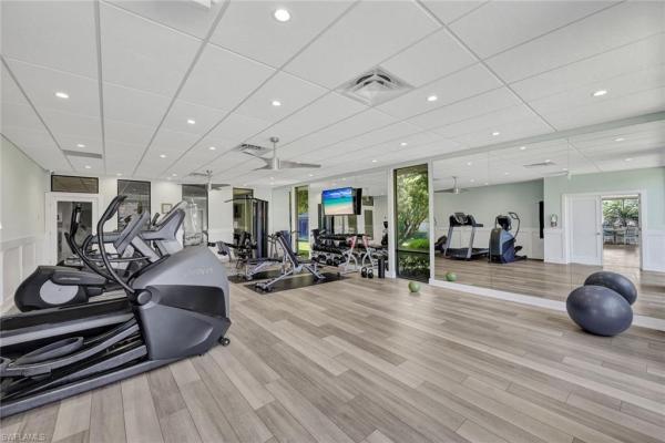 Villas Of Park Shore, 4008 Crayton Rd #A1, Naples, Florida 34103, image 3