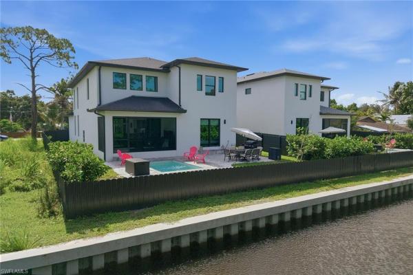 3384 Canal St, Naples, Florida 34112, image 2