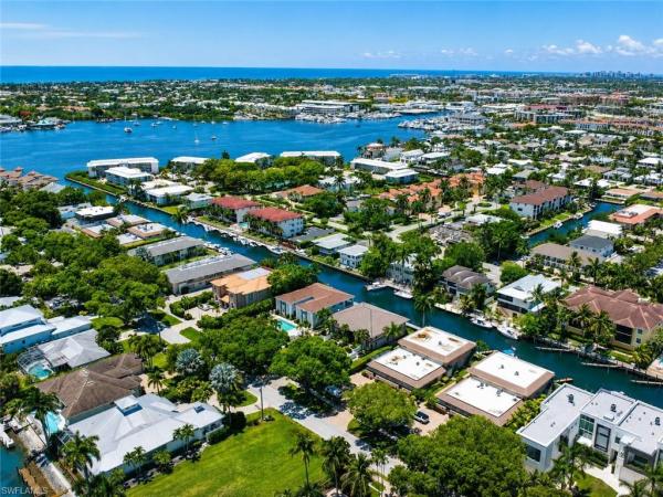 1533 Chesapeake Ave #A5, Naples, Florida 34102, image 2