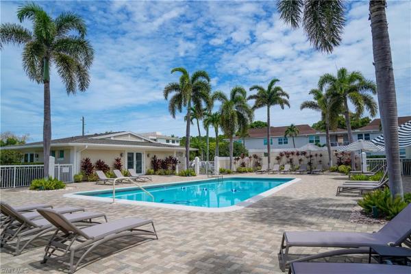 661 S 12th Ave, Naples, Florida 34102, image 3
