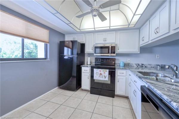 Newport Glen, 17456 Overhill Dr #F, Fort Myers, Florida 33908, image 2