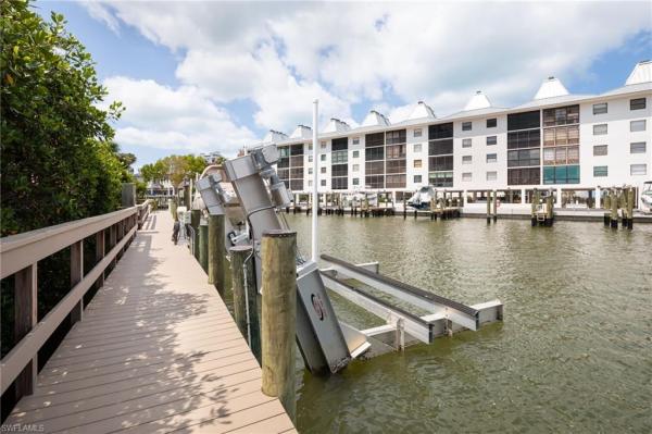 410 Flagship Dr #903, Naples, Florida 34108, image 1