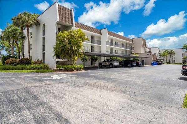 Bonita Pines, 25806 Cockleshell Dr #314, Bonita Springs, Florida 34135, image 3