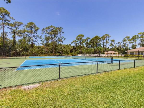 Briarwood, 930 Marble Dr, Naples, Florida 34104, image 3