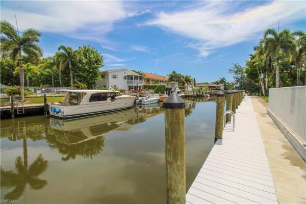 1686 Blue Point Ave #B7, Naples, Florida 34102, image 1